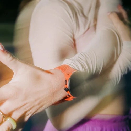 Часы Suunto Run Coral Orange, оранжевые, текстильный ремешок SS051112000 от прозводителя Suunto 