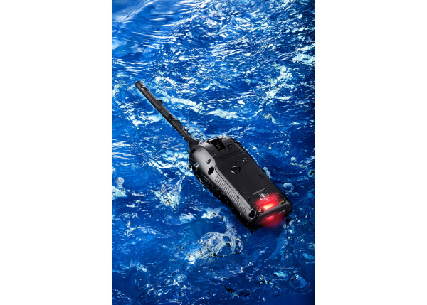 ICOM IC-M37E Handheld VHF Radio IC-M37E от прозводителя ICOM